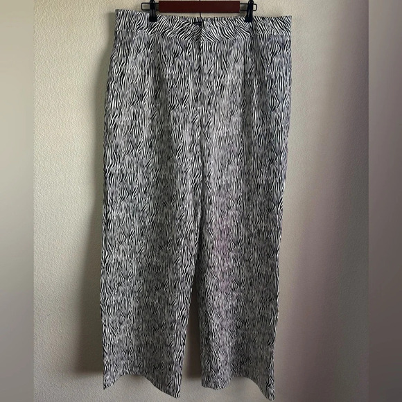 Fashion Nova Faux Leather Zebra Print Wide Leg Pants 2X - Picture 5 of 7